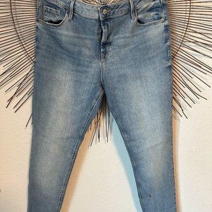 Old Navy Rockstar Super Skinny Jean